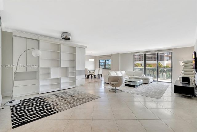 9801 Collins Ave 5S, Bal Harbour, FL 33154