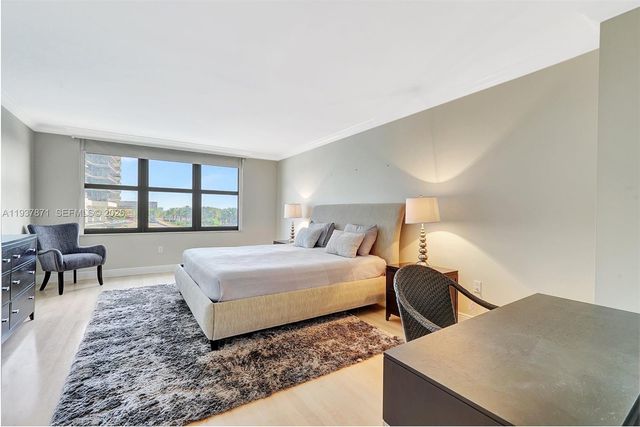 9801 Collins Ave 5S, Bal Harbour, FL 33154