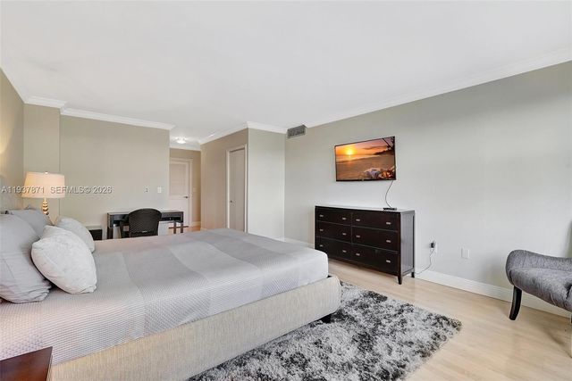 9801 Collins Ave 5S, Bal Harbour, FL 33154