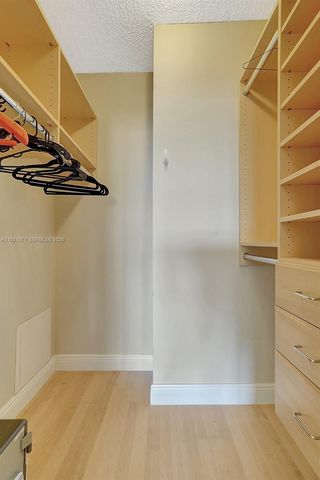 9801 Collins Ave 5S, Bal Harbour, FL 33154