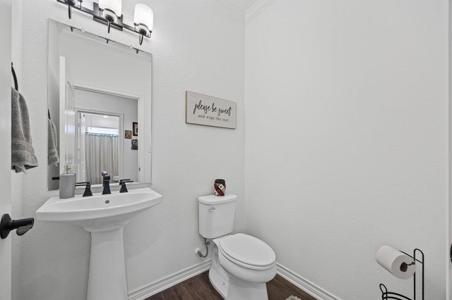 240 Oil Field RD, Lockhart, TX 78644