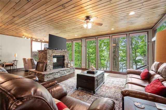 9355 Raldon Road, Gainesville, GA 30506