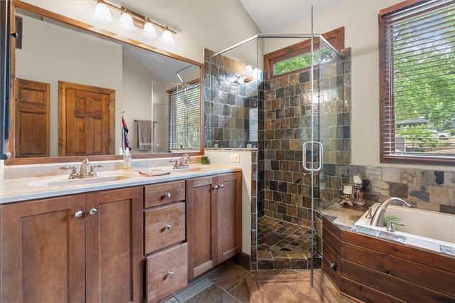 9355 Raldon Road, Gainesville, GA 30506