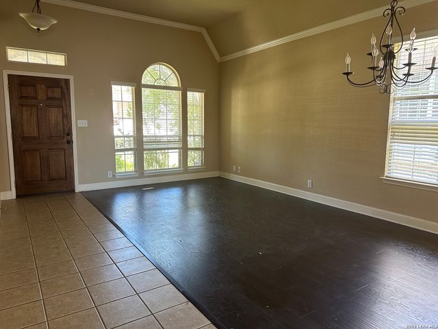 518 WHITE CYN, San Antonio, TX 78260