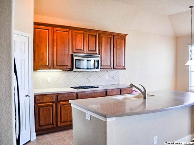 518 WHITE CYN, San Antonio, TX 78260