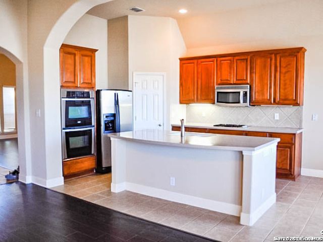 518 WHITE CYN, San Antonio, TX 78260