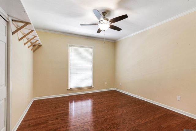 621 W Woodruff Dr, Baton Rouge, LA 70808