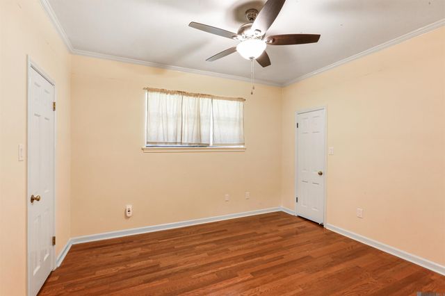 621 W Woodruff Dr, Baton Rouge, LA 70808