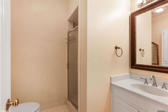 621 W Woodruff Dr, Baton Rouge, LA 70808