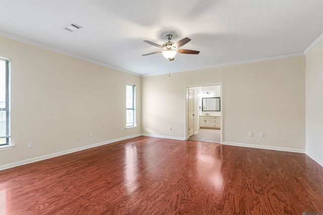 621 W Woodruff Dr, Baton Rouge, LA 70808