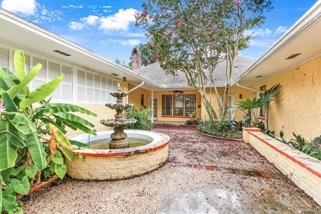 621 W Woodruff Dr, Baton Rouge, LA 70808