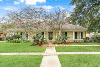 621 W Woodruff Dr, Baton Rouge, LA 70808
