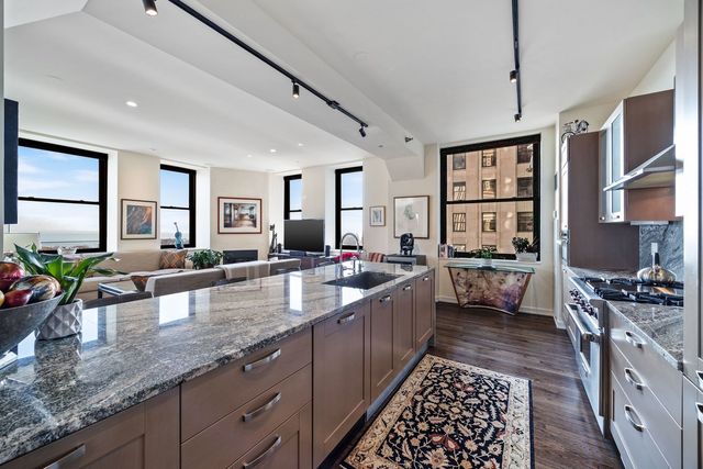 6 N Michigan Avenue 1103, Chicago, IL 60602