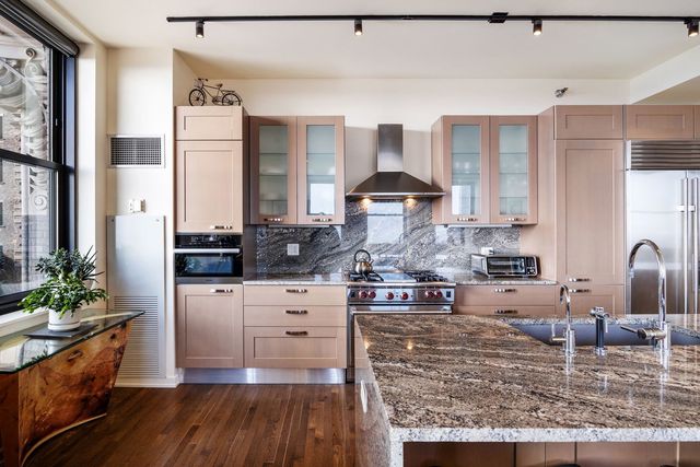 6 N Michigan Avenue 1103, Chicago, IL 60602