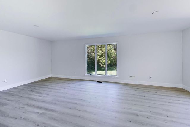 26955 N COUNTRYSIDE LAKE Drive, Mundelein, IL 60060