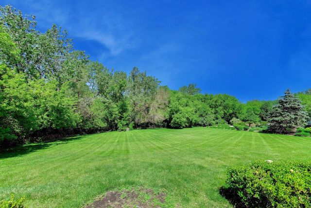 26955 N COUNTRYSIDE LAKE Drive, Mundelein, IL 60060