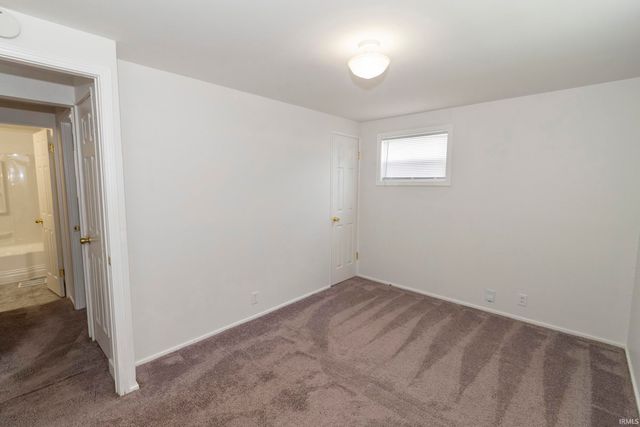 908 Dover Drive, South Bend, IN 46614