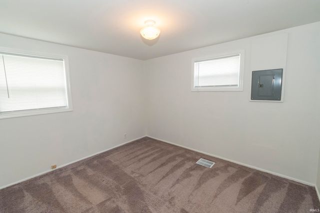 908 Dover Drive, South Bend, IN 46614