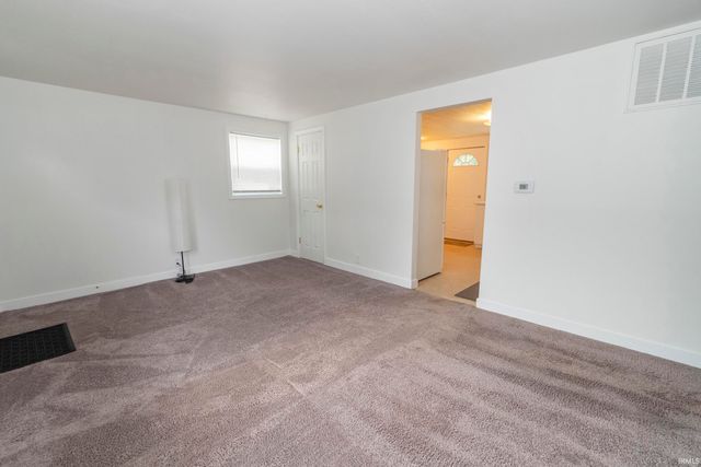 908 Dover Drive, South Bend, IN 46614
