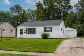 908 Dover Drive, South Bend, IN 46614