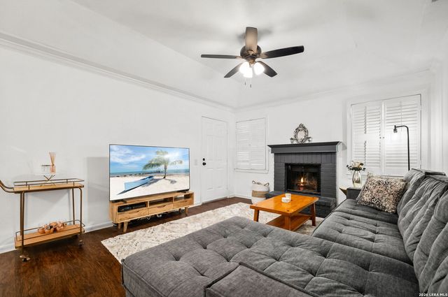 8415 Fredericksburg Rd Apt 907, San Antonio, TX 78229