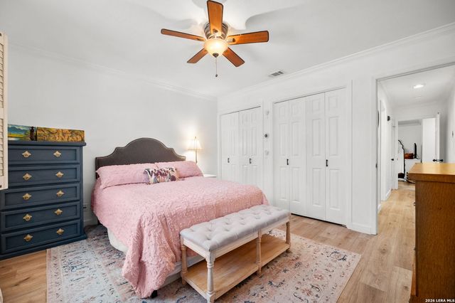 8415 Fredericksburg Rd Apt 907, San Antonio, TX 78229