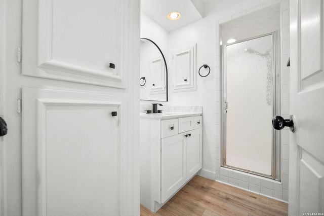 8415 Fredericksburg Rd Apt 907, San Antonio, TX 78229