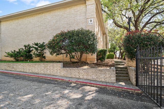 8415 Fredericksburg Rd Apt 907, San Antonio, TX 78229
