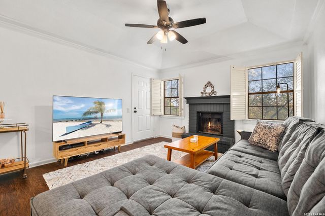 8415 Fredericksburg Rd Apt 907, San Antonio, TX 78229