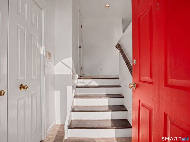197 Sheephill Road C, Greenwich, CT 06878