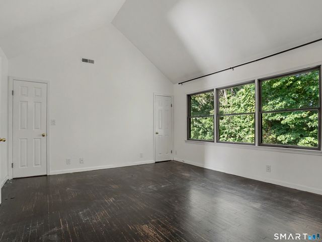 197 Sheephill Road C, Greenwich, CT 06878