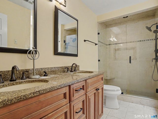 197 Sheephill Road C, Greenwich, CT 06878