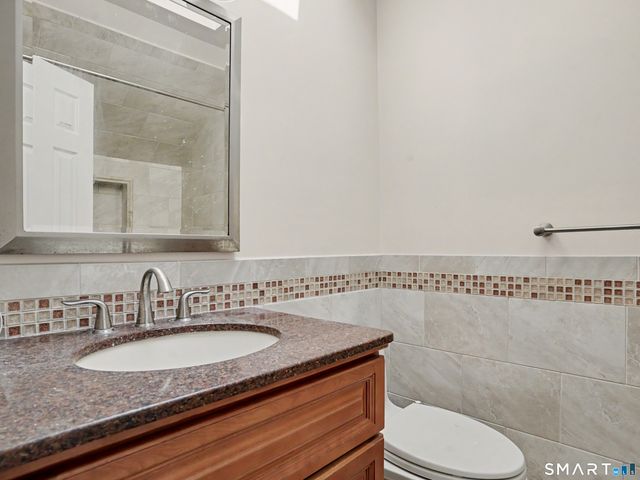 197 Sheephill Road C, Greenwich, CT 06878