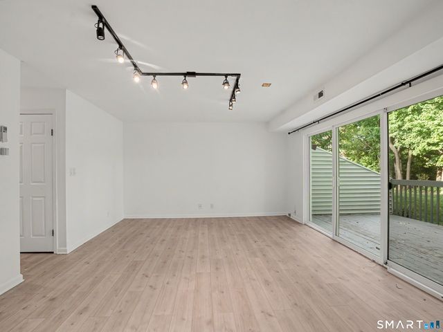 197 Sheephill Road C, Greenwich, CT 06878