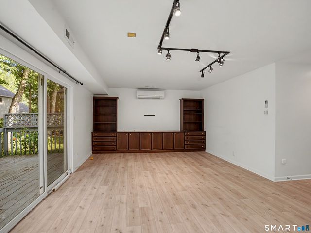 197 Sheephill Road C, Greenwich, CT 06878