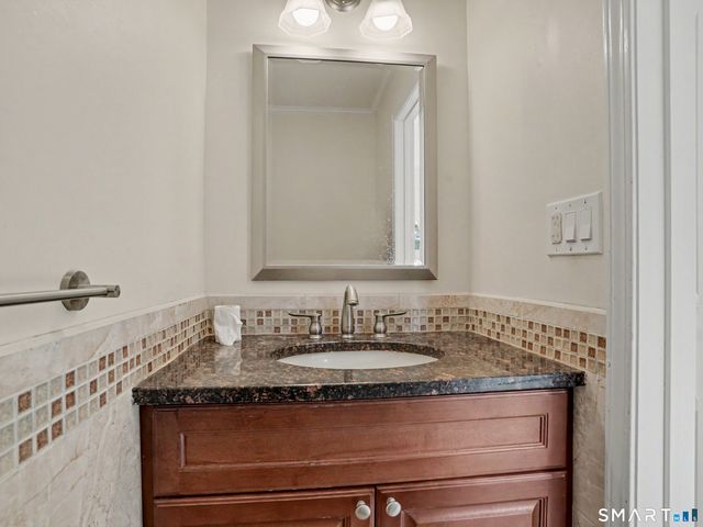 197 Sheephill Road C, Greenwich, CT 06878