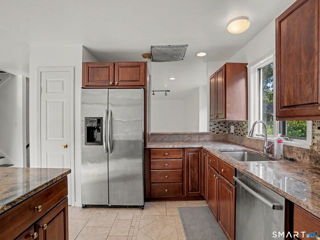 197 Sheephill Road C, Greenwich, CT 06878