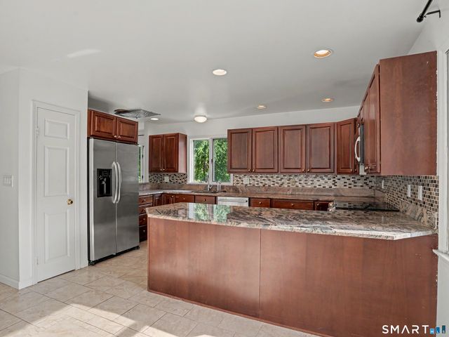 197 Sheephill Road C, Greenwich, CT 06878