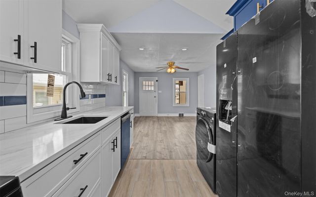 61 Eastview Road, Ronkonkoma, NY 11779