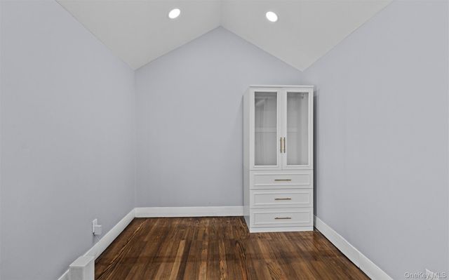 61 Eastview Road, Ronkonkoma, NY 11779