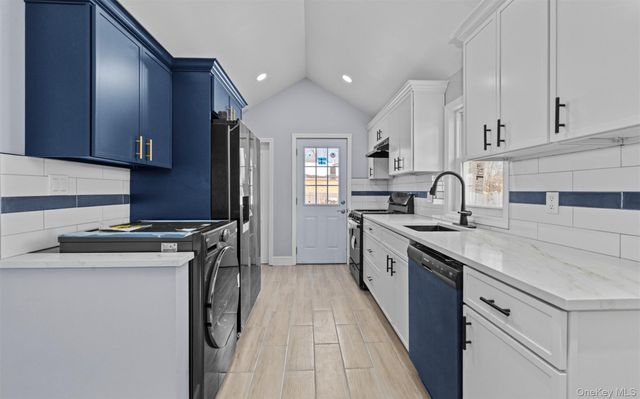 61 Eastview Road, Ronkonkoma, NY 11779