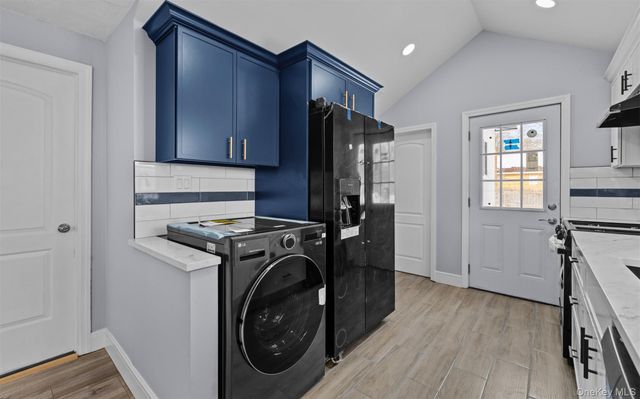 61 Eastview Road, Ronkonkoma, NY 11779