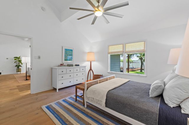 111 Inspiration DR, Sunrise Beach, TX 78643
