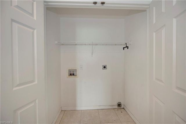4402 Douglas LN, Lehigh Acres, FL 33973