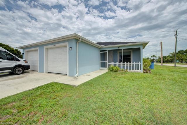 4402 Douglas LN, Lehigh Acres, FL 33973