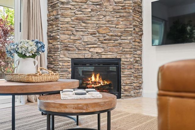 3745 Marshall Ave, Carmichael, CA 95608