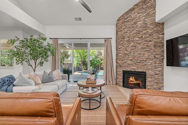 3745 Marshall Ave, Carmichael, CA 95608