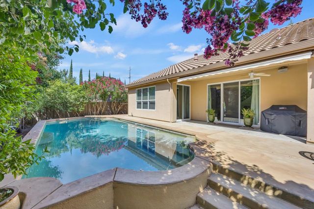 3745 Marshall Ave, Carmichael, CA 95608