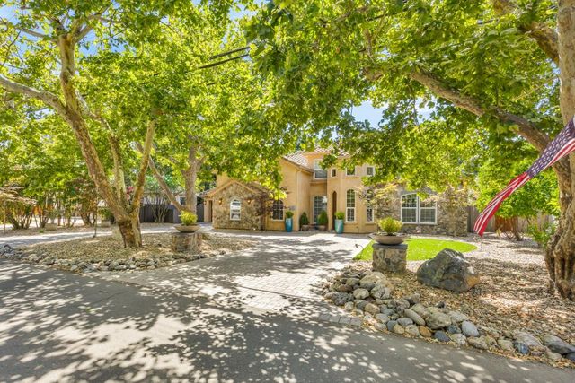 3745 Marshall Ave, Carmichael, CA 95608