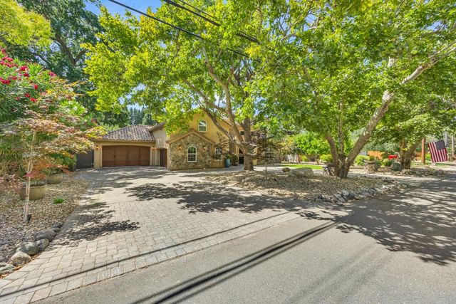 3745 Marshall Ave, Carmichael, CA 95608